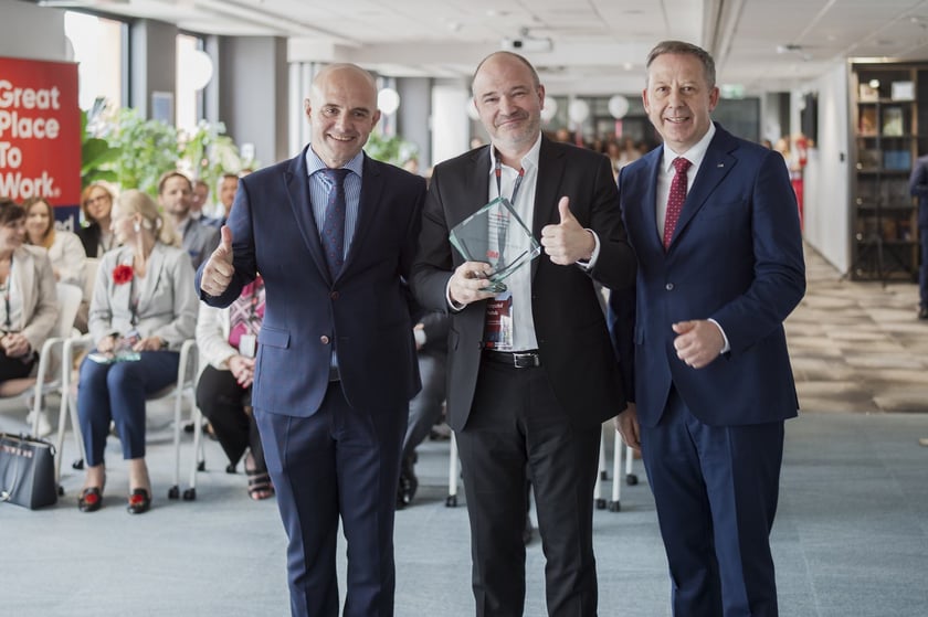 Uczestnicy obchodów 10-lecia 3M Global Service Center  we Wrocławiu.