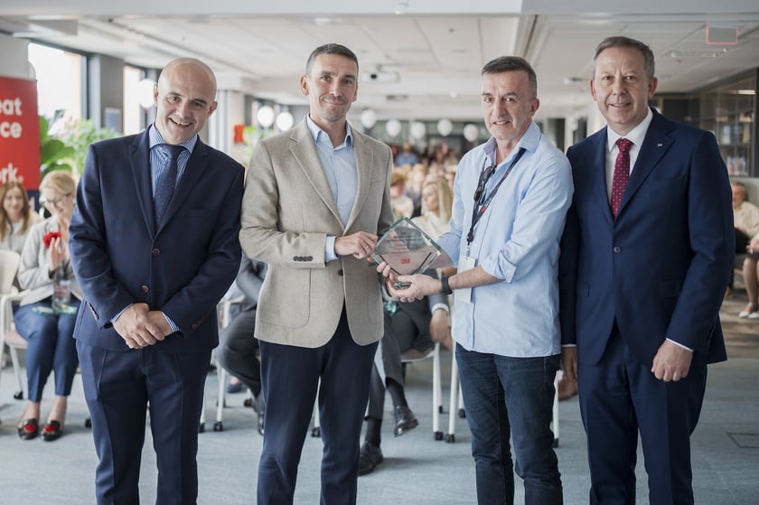 Uczestnicy obchodów 10-lecia 3M Global Service Center  we Wrocławiu.