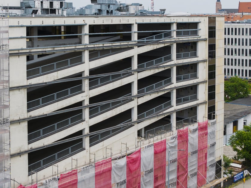 Wyburzanie Arkad w pierwszej połowie czerwca 2025