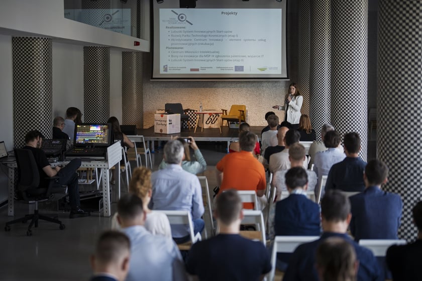 Uczestnicy pace Connect MeetUP.