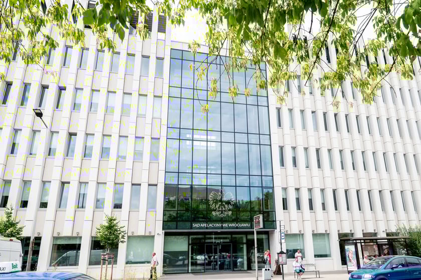 Nowy budynek Sądu Apelacyjnego we Wrocławiu w czerwcu 2025 po otwarciu