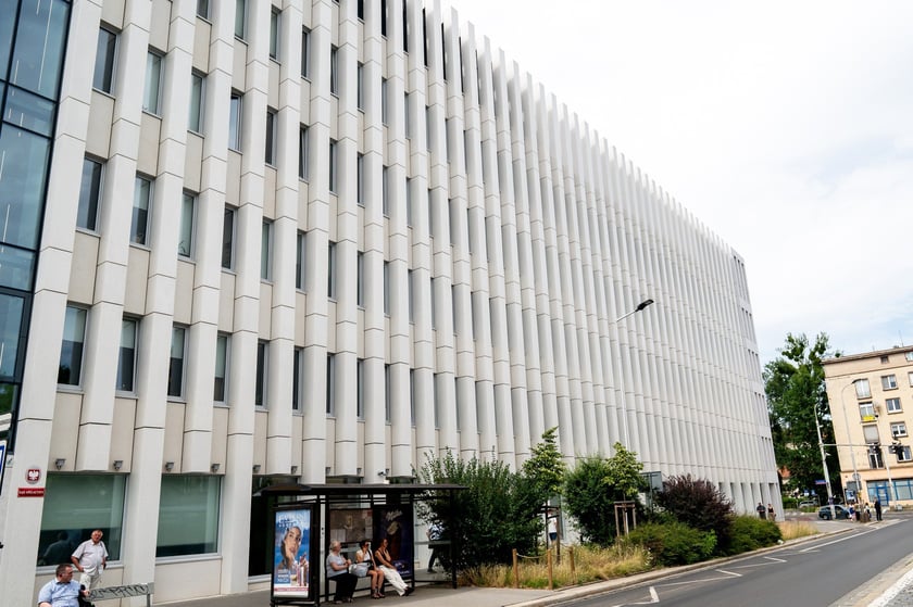 Nowy budynek Sądu Apelacyjnego we Wrocławiu w czerwcu 2025 po otwarciu