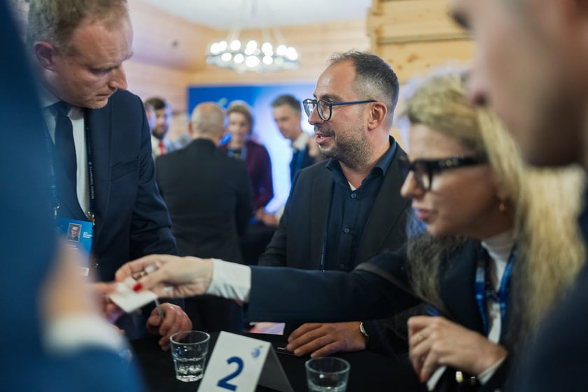 Uczestnicy forum networkingowego