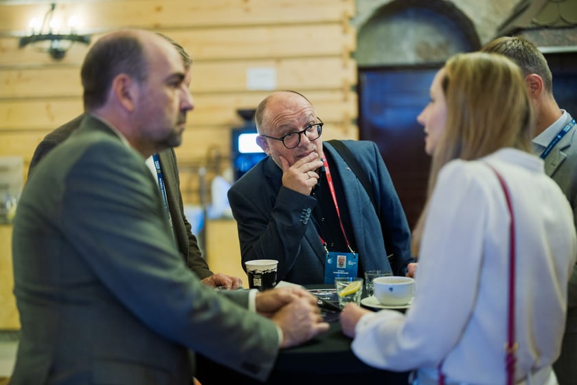 Uczestnicy forum networkingowego