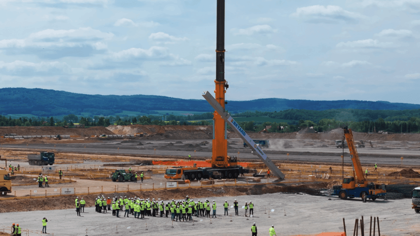 Najnowsza inwestycja niemieckiego koncernu w Jaworze to Mercedes-Benz Vans – czyli nowa fabryka lekkich samochodów dostawczych.