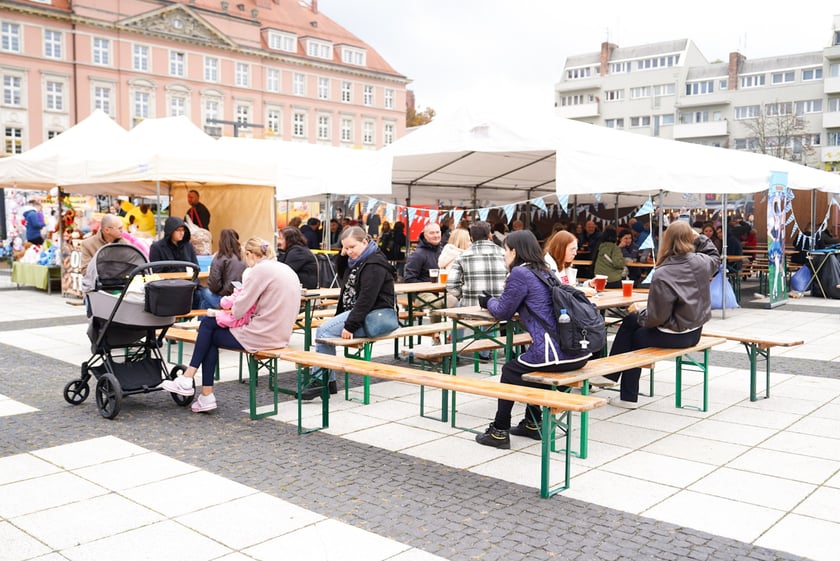 Uczestnicy Wrocławskiego Oktoberfest  na placu Nowy Targ, 11.10.2025 r.