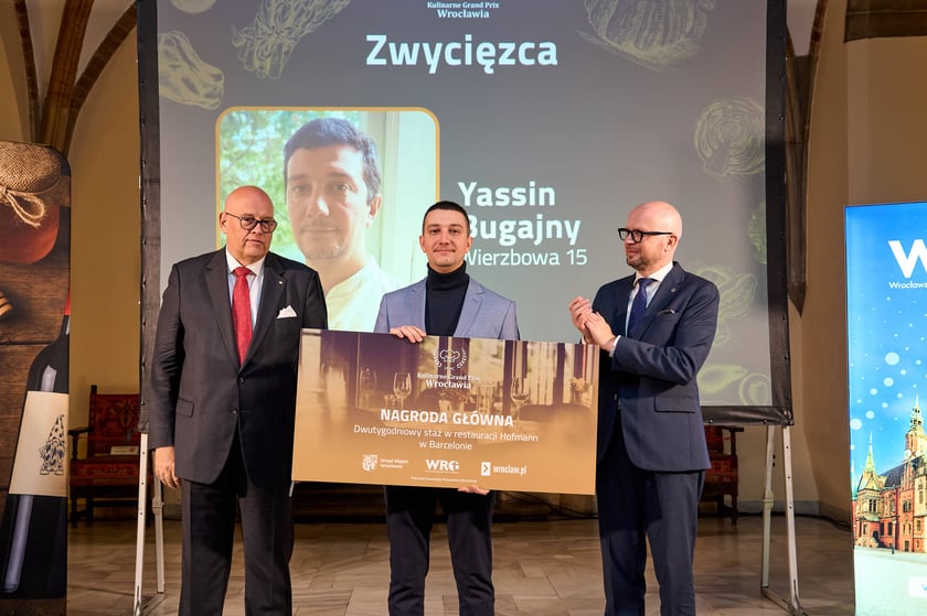 Kulinarne Grand Prix Wrocławia, gala w Sali Wielkiej Starego Ratusza, Wrocław, 22 października 2025. W środku Yassin Bugajny