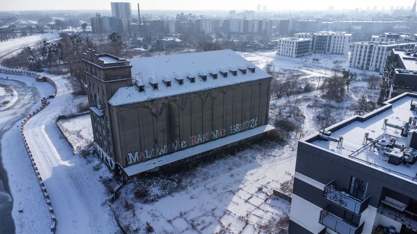 Dawny elewator i okolice ul. Rychtalskiej, styczeń 2024