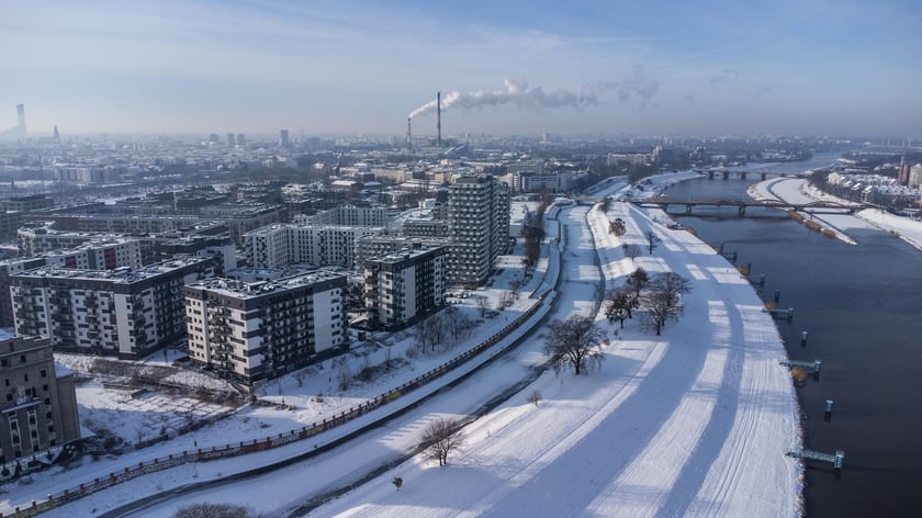 Dawny elewator i okolice ul. Rychtalskiej, styczeń 2024