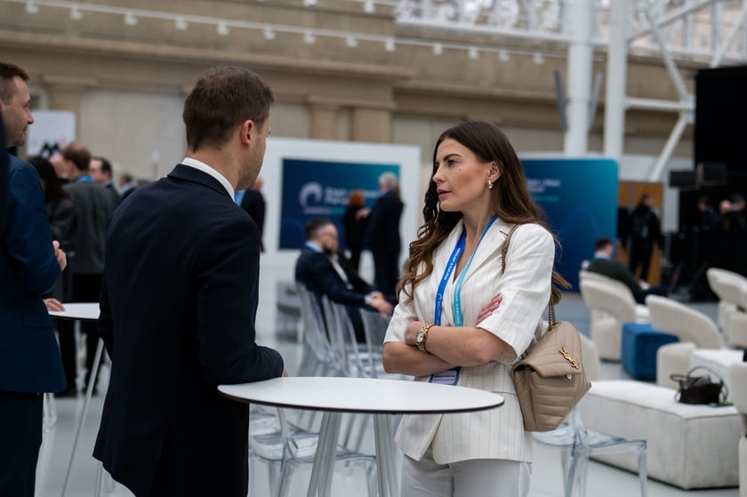 Drugi dzień konferencji East x West Forum w Pawilonie Czterech Kopuł we Wrocławiu (9 kwietnia 2026 r.).