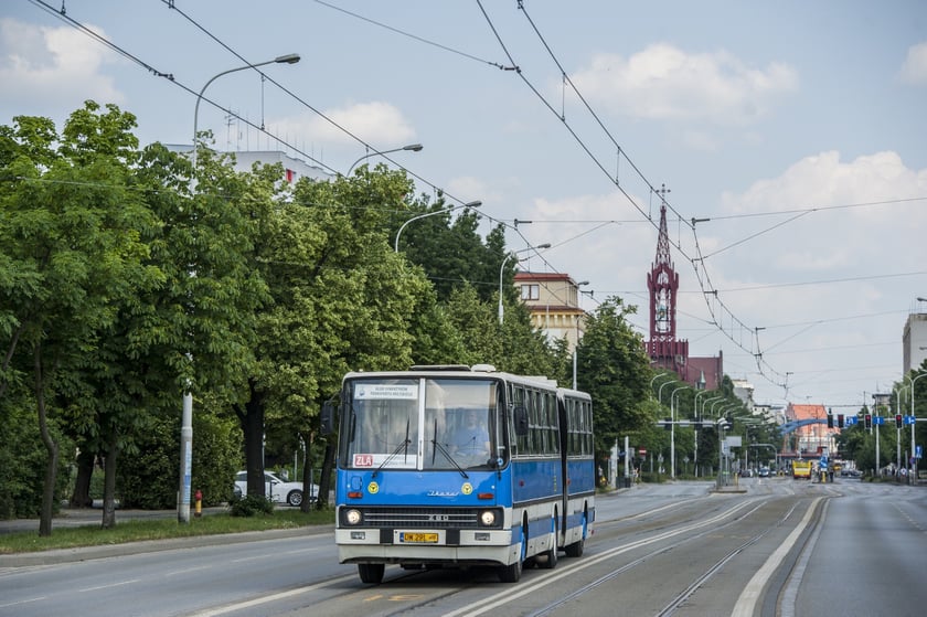 Zabytkowy autobus Ikarus