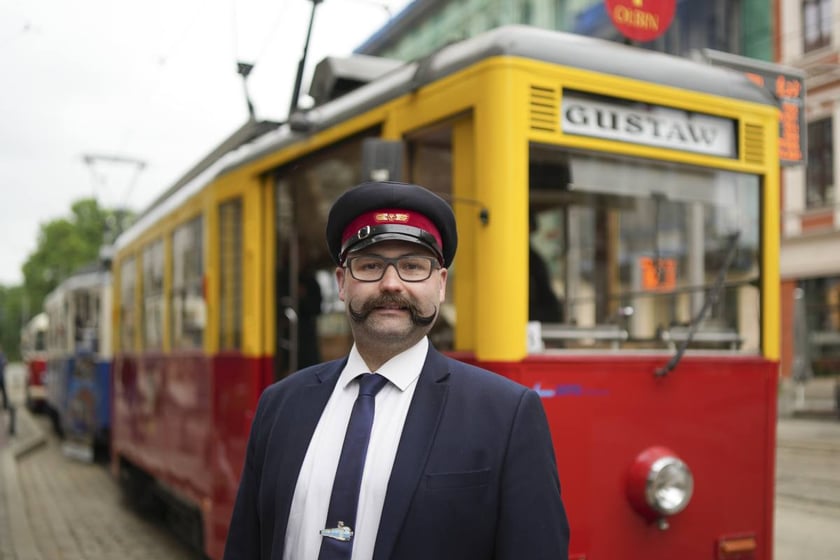 Tomasz Sielicki, historyk komunikacji miejskiej i jeden z pionierów działań na rzecz odrestaurowania zabytkowego taboru we Wrocławiu