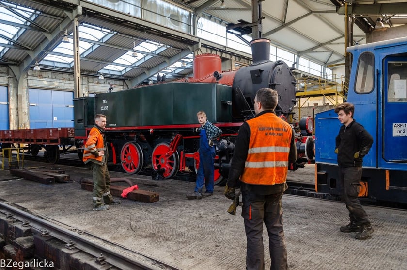 Remont parowozu TKh 05353