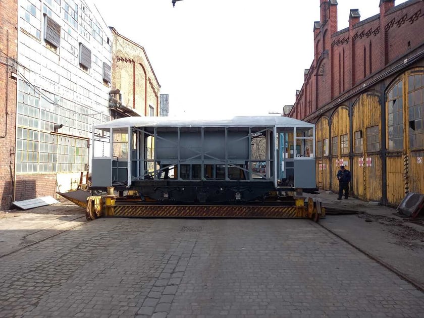 Remont zabytkowego wagonu tramwajowego G-061