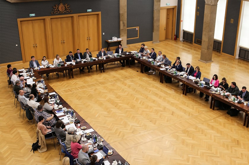 Inauguracyjne posiedzenie grupy roboczej ds. uproszczeń prawnych dla trzeciego sektora, 12.06.2024