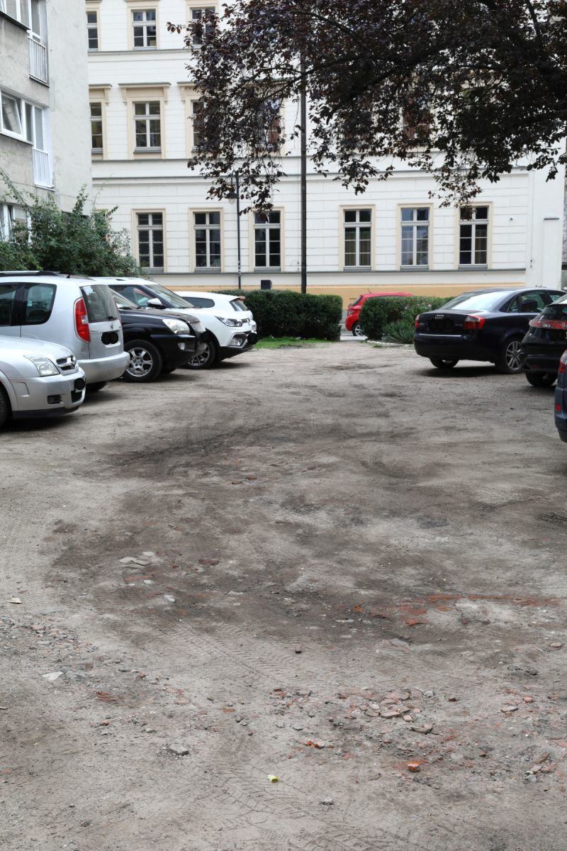 Podwórko przy ulicach Uniwersytecka / Szewska