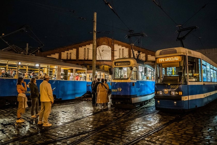 Tramwajem wieczorową porą. Zabytkowe tramwaje ruszają w trasę. Sobota, 05.10.2024