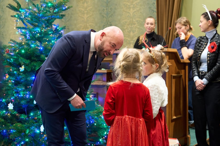 Coroczna Choinka Marzeń. Sala sesyjna Ratusza we Wrocławiu, 13.12.2024