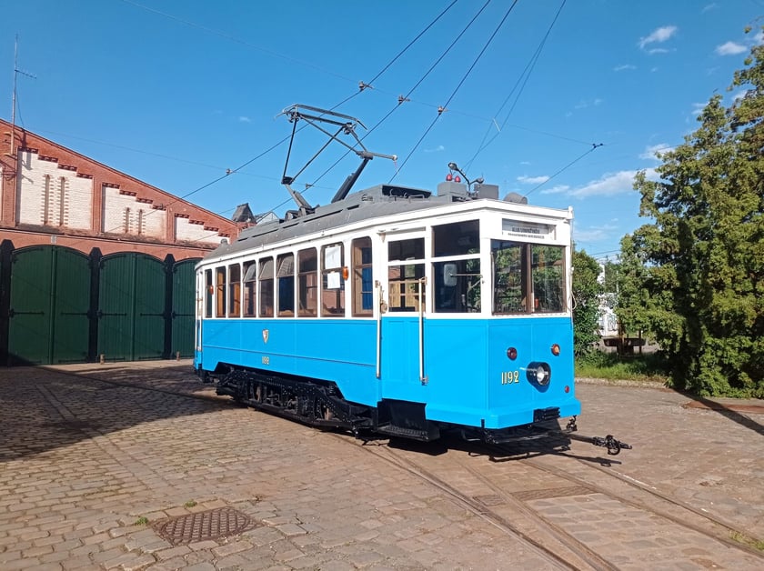 Tramwaj LH Standard