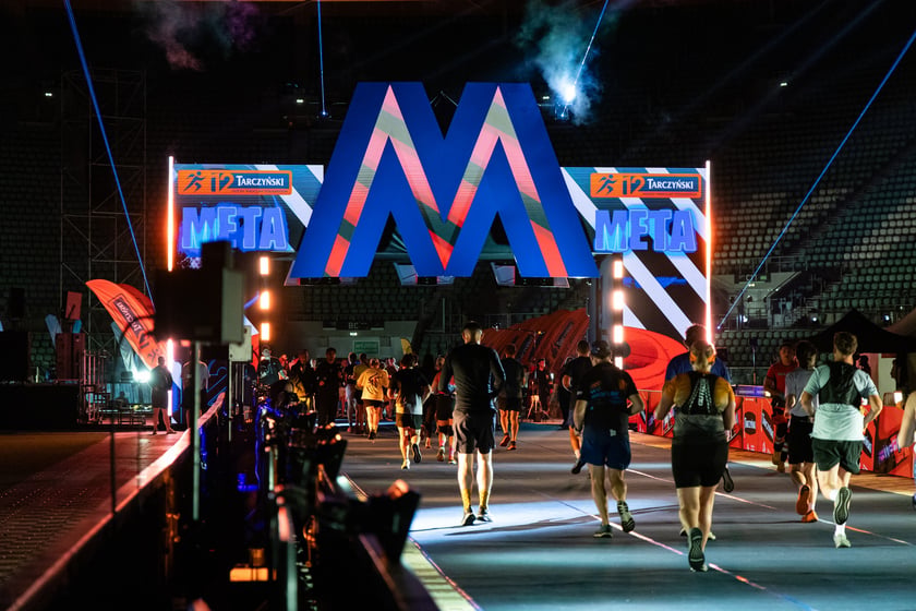 Powiększ obraz: 12. Tarczyński Nocny Wrocław Półmaraton