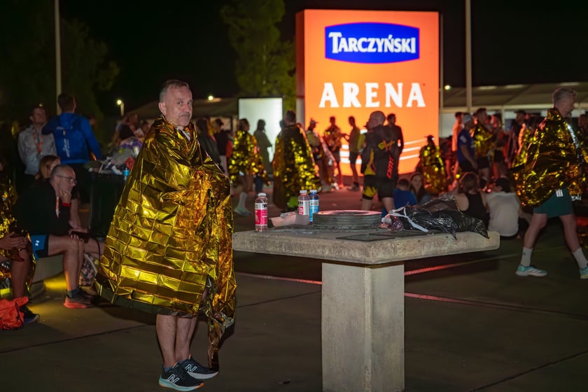 Powiększ obraz: 12. Tarczyński Nocny Wrocław Półmaraton