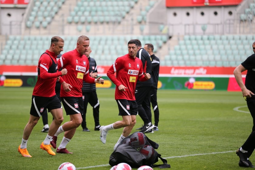 Kamil Grosicki, Kamil Glik i Robert Lewandowski trenowali dziś na Tarczyński Arena