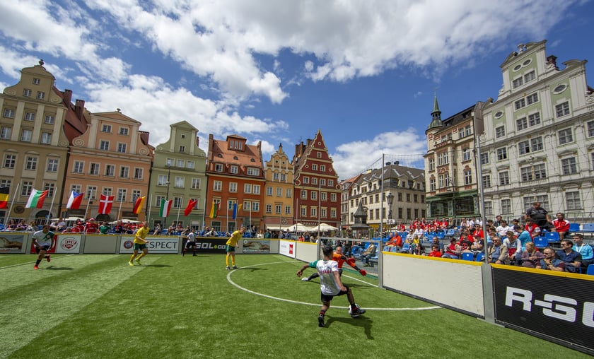 Wrocław CUP - XII Międzynarodowe Mistrzostwa Polski w Piłce Ulicznej Osób Bezdomnych.