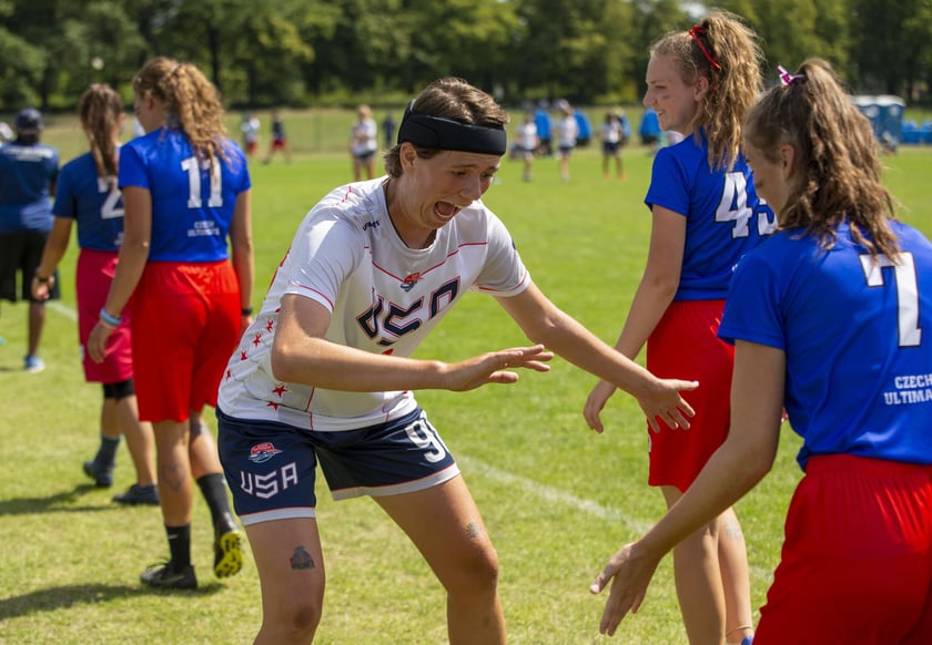 Na wrocławskich Polach Marsowych rozgrywane są zawody o mistrzostwo świata do lat 20 i mistrzostwo Europy do lat 17