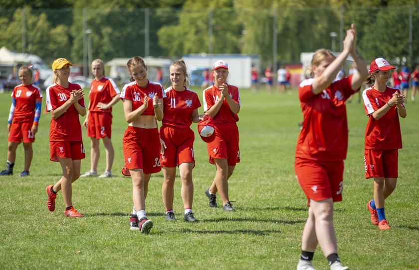 Na wrocławskich Polach Marsowych rozgrywane są zawody o mistrzostwo świata do lat 20 i mistrzostwo Europy do lat 17