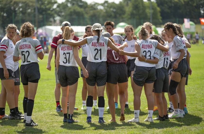 Na wrocławskich Polach Marsowych rozgrywane są zawody o mistrzostwo świata do lat 20 i mistrzostwo Europy do lat 17