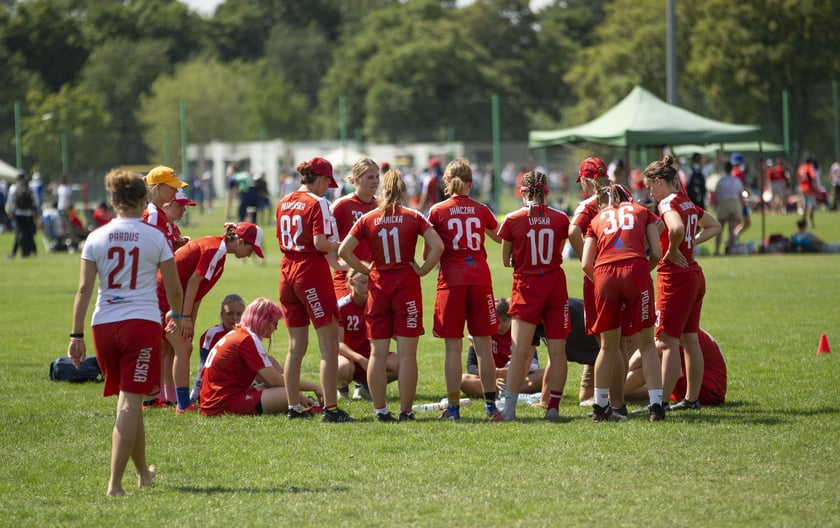 Na wrocławskich Polach Marsowych rozgrywane są zawody o mistrzostwo świata do lat 20 i mistrzostwo Europy do lat 17