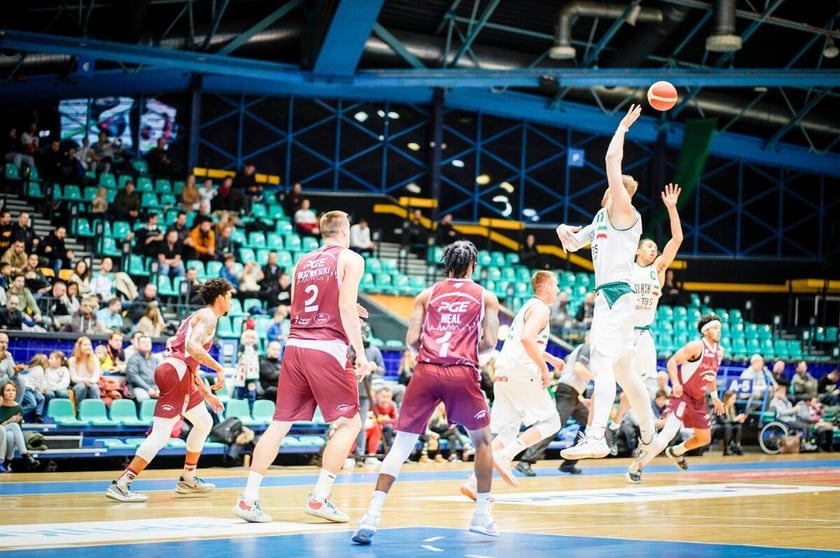 W Hali Orbita wymieniono właśnie parkiet. Odbywa się tu mnóstwo imprez sportowych czy muzycznych