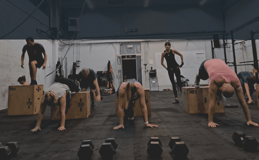 Hes Gym, ul. Wielkopolska 72H (e-mail: hesgym@gmail.com, tel. 534 932 222). Szeroka oferta zajęć fitness, cross, treningi personalne i usługi dietetyczne ? w klubie Hes Gym każdy miłośnik aktywności fizycznej odnajdzie coś dla siebie. Treningi prowadzą wykwalifikowani instruktorzy, a karnet kosztuje 235 zł za miesiąc uczestnictwa w zajęciach.
