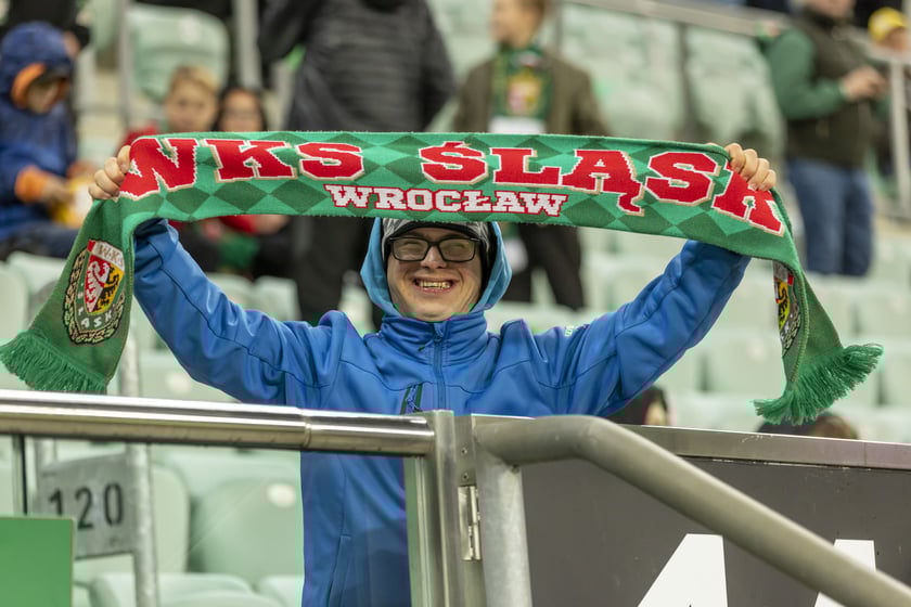 Mecz WKS Śląsk Wrocław ? Warta Poznań został rozegrany w ramach 11. kolejki PKO Ekstraklasy. Zakończył się wynikiem 0:2 dla gości.