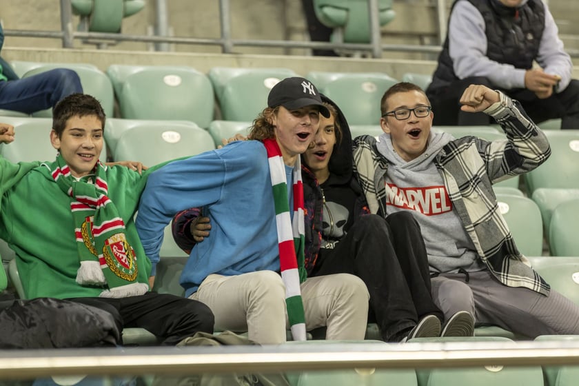 Mecz WKS Śląsk Wrocław ? Warta Poznań został rozegrany w ramach 11. kolejki PKO Ekstraklasy. Zakończył się wynikiem 0:2 dla gości.