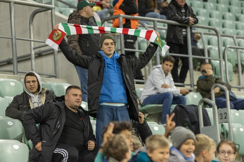 Mecz WKS Śląsk Wrocław ? Warta Poznań został rozegrany w ramach 11. kolejki PKO Ekstraklasy. Zakończył się wynikiem 0:2 dla gości.