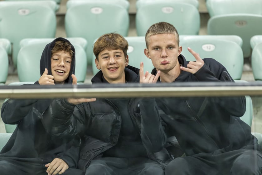 Mecz WKS Śląsk Wrocław ? Warta Poznań został rozegrany w ramach 11. kolejki PKO Ekstraklasy. Zakończył się wynikiem 0:2 dla gości.