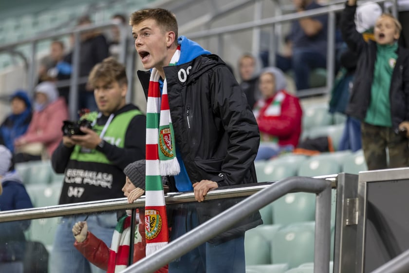 Mecz WKS Śląsk Wrocław ? Warta Poznań został rozegrany w ramach 11. kolejki PKO Ekstraklasy. Zakończył się wynikiem 0:2 dla gości.