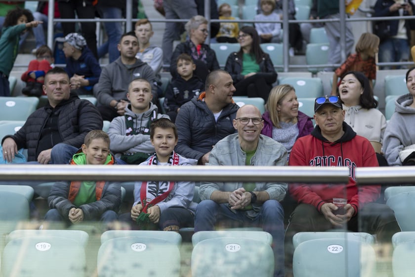 Zdjęcia kibiców z meczu Śląsk Wrocław - Jagiellonia Białystok na Tarczyński Arena, 23 października 2022 r.