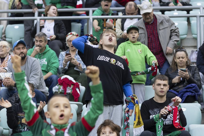 Zdjęcia kibiców z meczu Śląsk Wrocław - Jagiellonia Białystok na Tarczyński Arena, 23 października 2022 r.