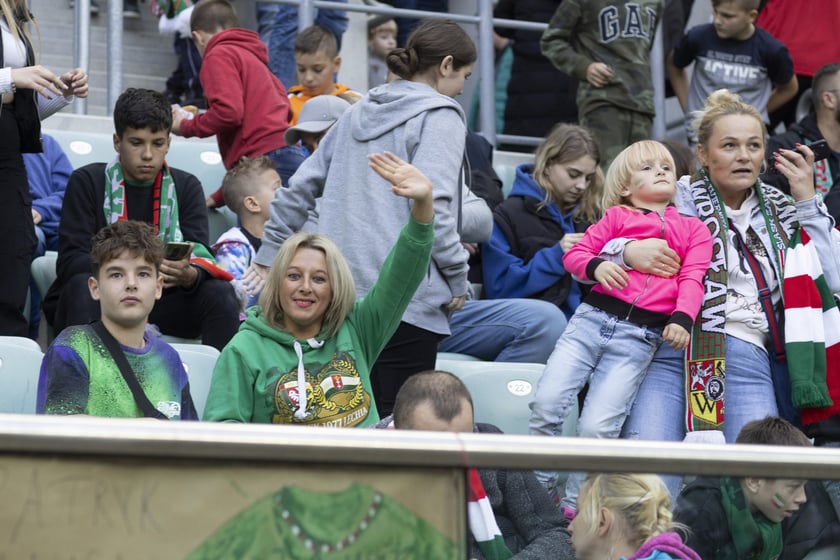 Zdjęcia kibiców z meczu Śląsk Wrocław - Jagiellonia Białystok na Tarczyński Arena, 23 października 2022 r.