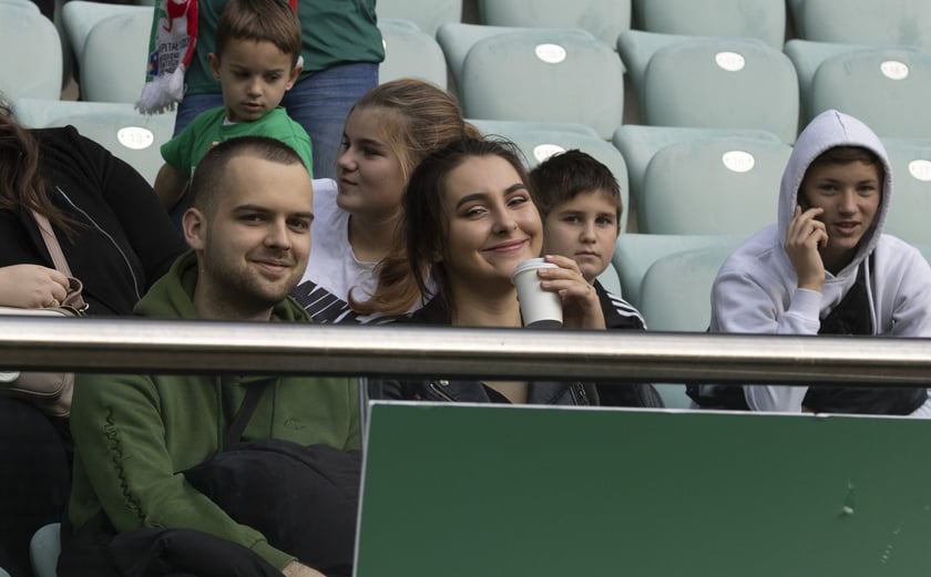 Zdjęcia kibiców z meczu Śląsk Wrocław - Jagiellonia Białystok na Tarczyński Arena, 23 października 2022 r.