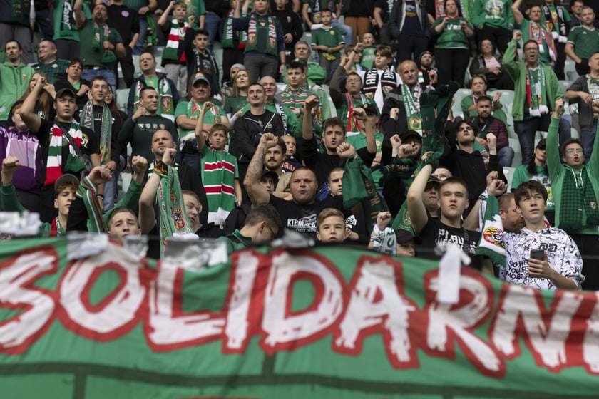Zdjęcia kibiców z meczu Śląsk Wrocław - Jagiellonia Białystok na Tarczyński Arena, 23 października 2022 r.