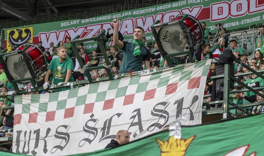 Zdjęcia kibiców z meczu Śląsk Wrocław - Jagiellonia Białystok na Tarczyński Arena, 23 października 2022 r.