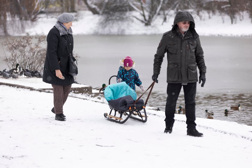 Wzgórze Andersa - tuż przy wrocławskim Aquaparku. Wzniesienie ma wysokość 142 m n.p.m. Górka znajduje się między ulicami Ślężną a Borowską. Jest dosyć stromo, leży także blisko ruchliwych ulic.