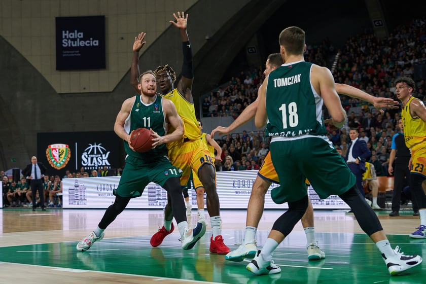 Zdjęcia z meczy Śląska Wrocław z Gran Canarią 11 stycznia 2023 w Hali Stulecia