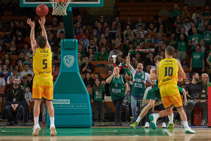 Zdjęcia z meczy Śląska Wrocław z Gran Canarią 11 stycznia 2023 w Hali Stulecia