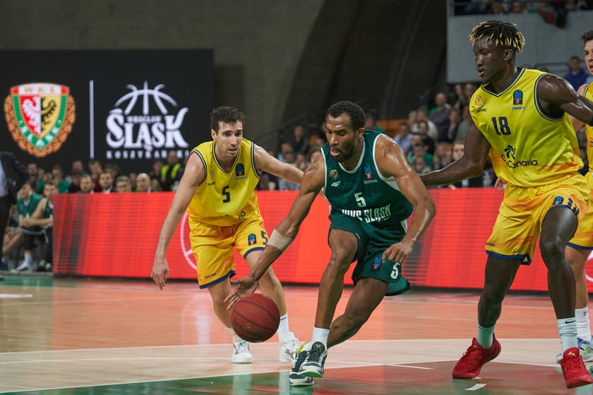 Zdjęcia z meczy Śląska Wrocław z Gran Canarią 11 stycznia 2023 w Hali Stulecia