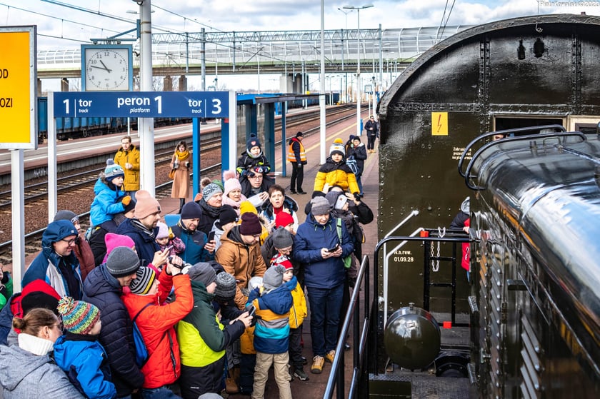 Przejazd zabytkowymi pociągami po Wrocławiu, 12.03.2023