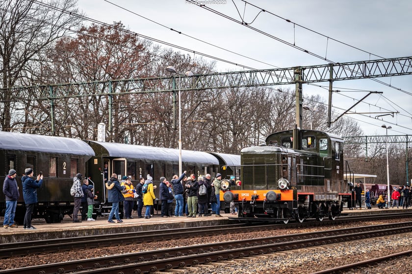 Przejazd zabytkowymi pociągami po Wrocławiu, 12.03.2023